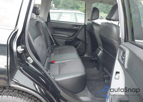 2016 Subaru Forester 2.0Xt Premium z USA, uszkodzony, nr VIN JF2SJGDCXGH515989